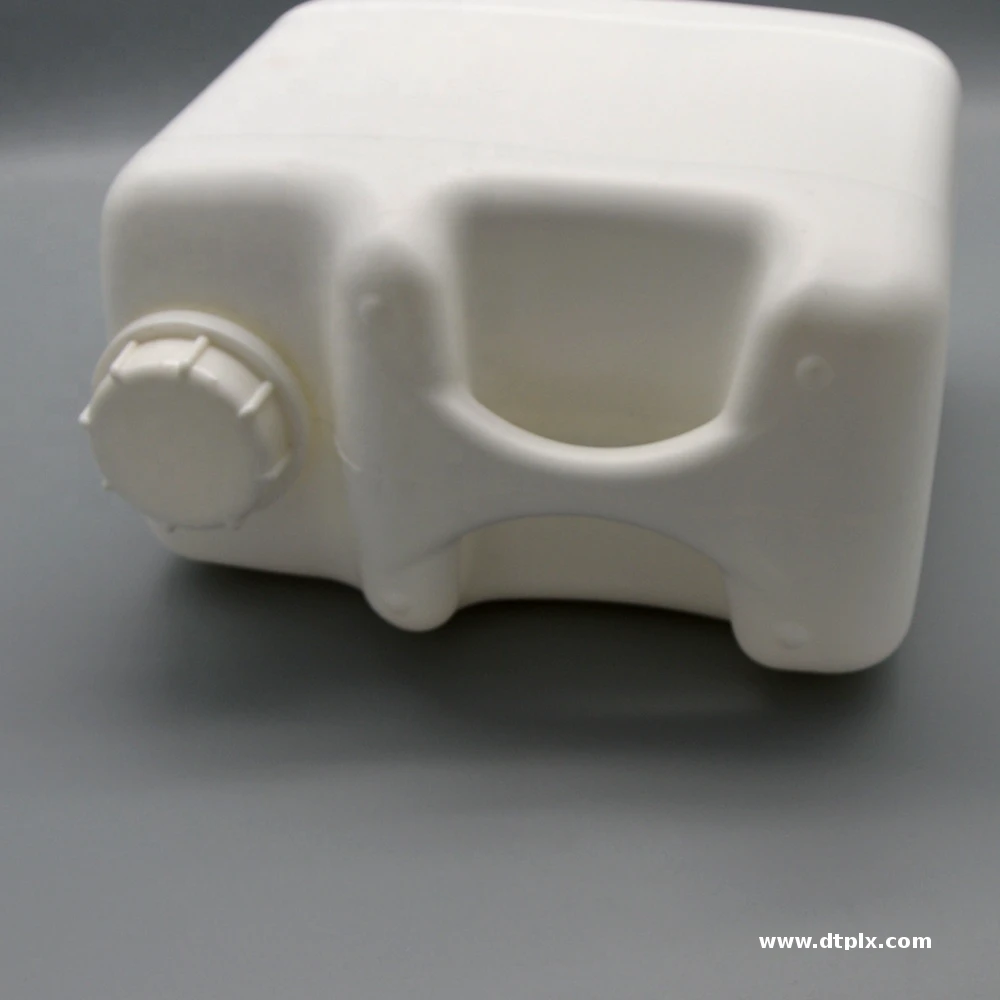 Barrels Custompackaging Container Hdpe Plastic with Food Class Plastic Material Carbon & Customized Soft Logo 5L Square White