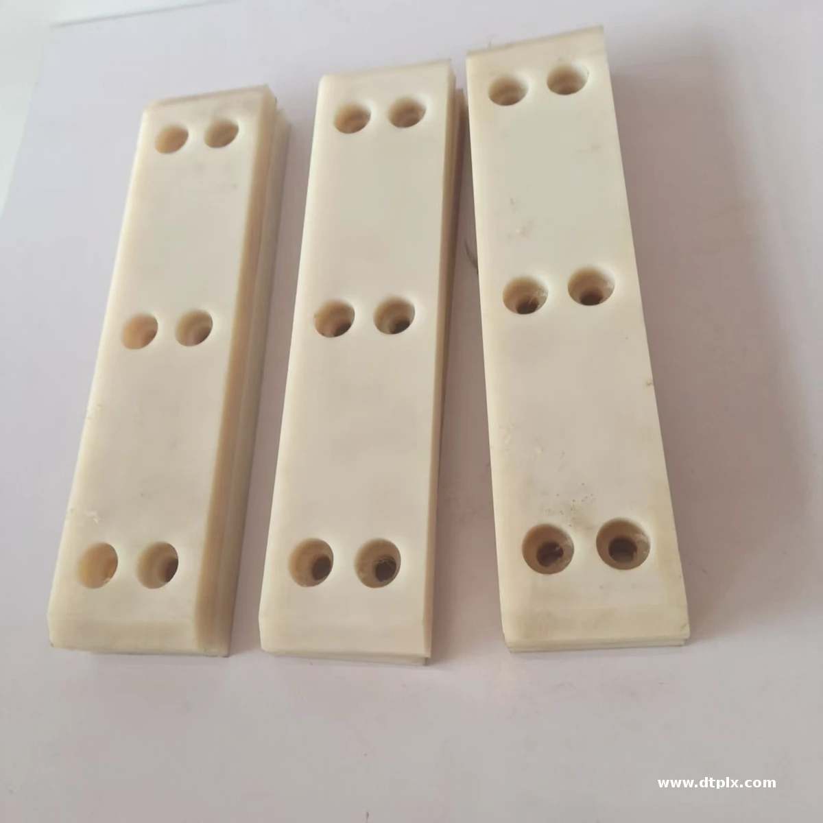 Nylon Plates for Rotary Drilling Rig Accessories Can Be Used for the Installation of the Power Head and Follower Frame
