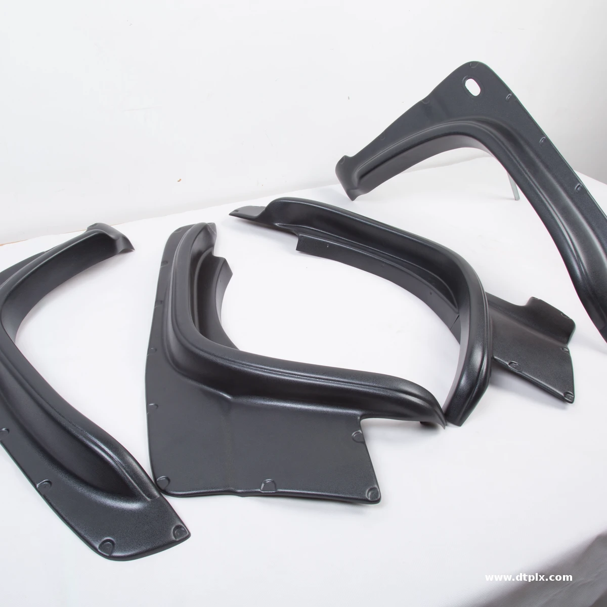 Wholesaler ABS 4x4 Plastic Fender Flares for Suzuki Jimny Fender Trims Car Accessories 7 Days Delivery in Guangzhou
