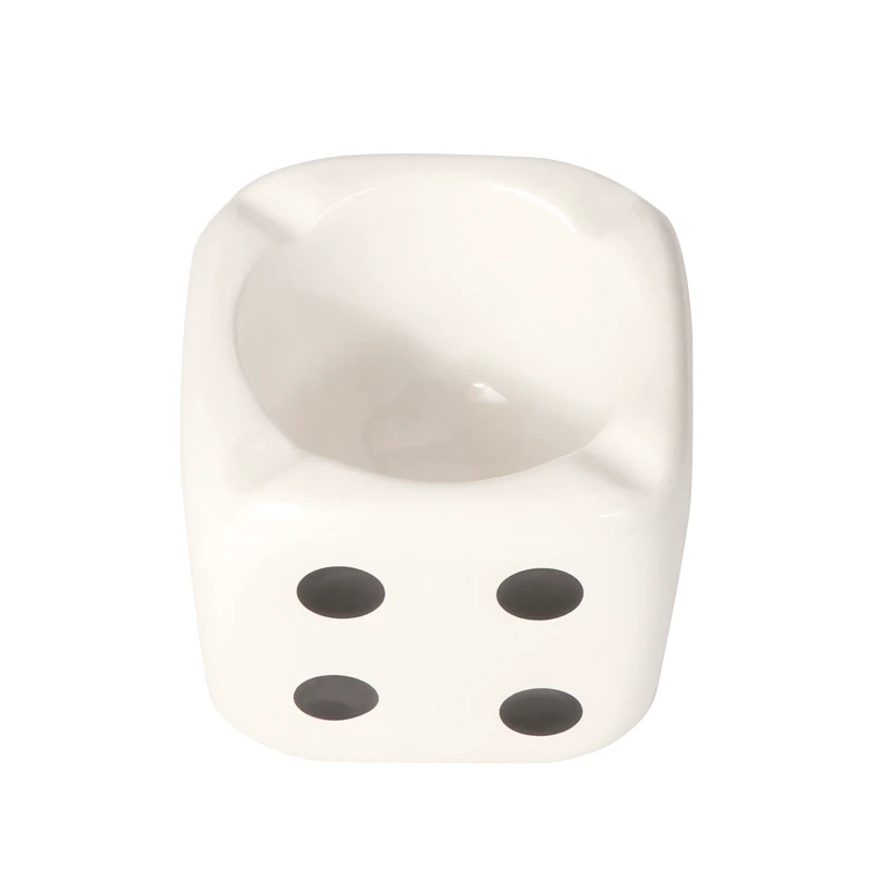Futeng Wholesale Novelty Custom Cute Shape Cool Creative Cigarette Smoking Porcelain Ceramic Square Dice Ashtray